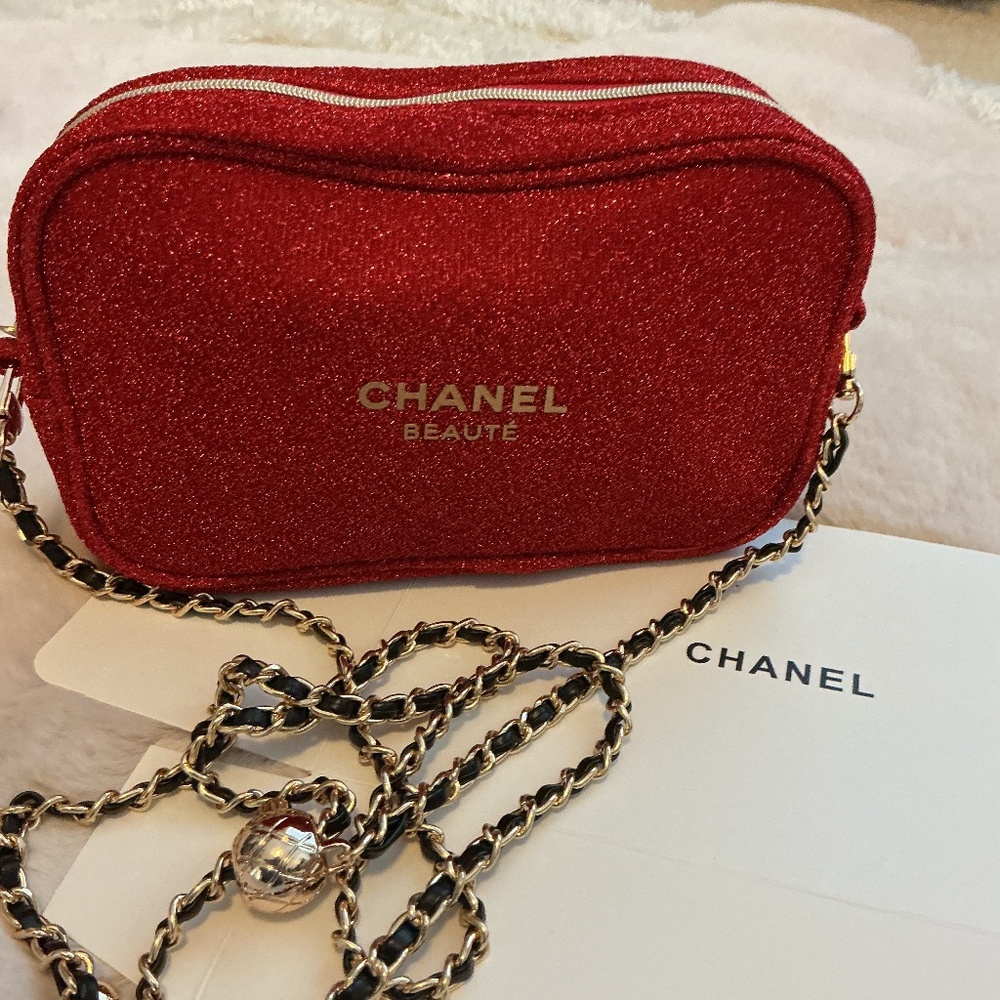 GWP CHANEL BEAUTE POUCH UPCYCLED WITH CROSSBODY CHAIN. COMES WITH GIFT BOX